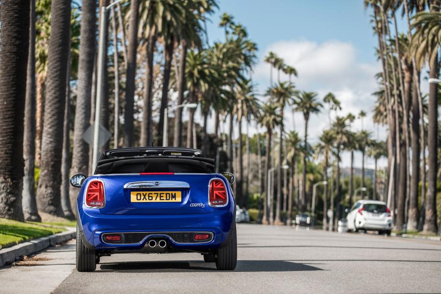  Mini Cooper S Cabrio (F57) 2018 года  (WW) (фото 123 из 222)